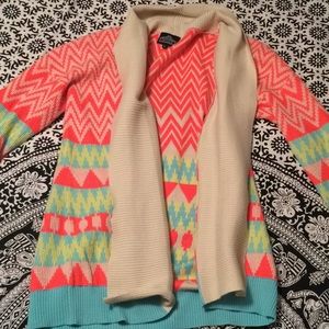 LIKE NEW Aztec print cardigan